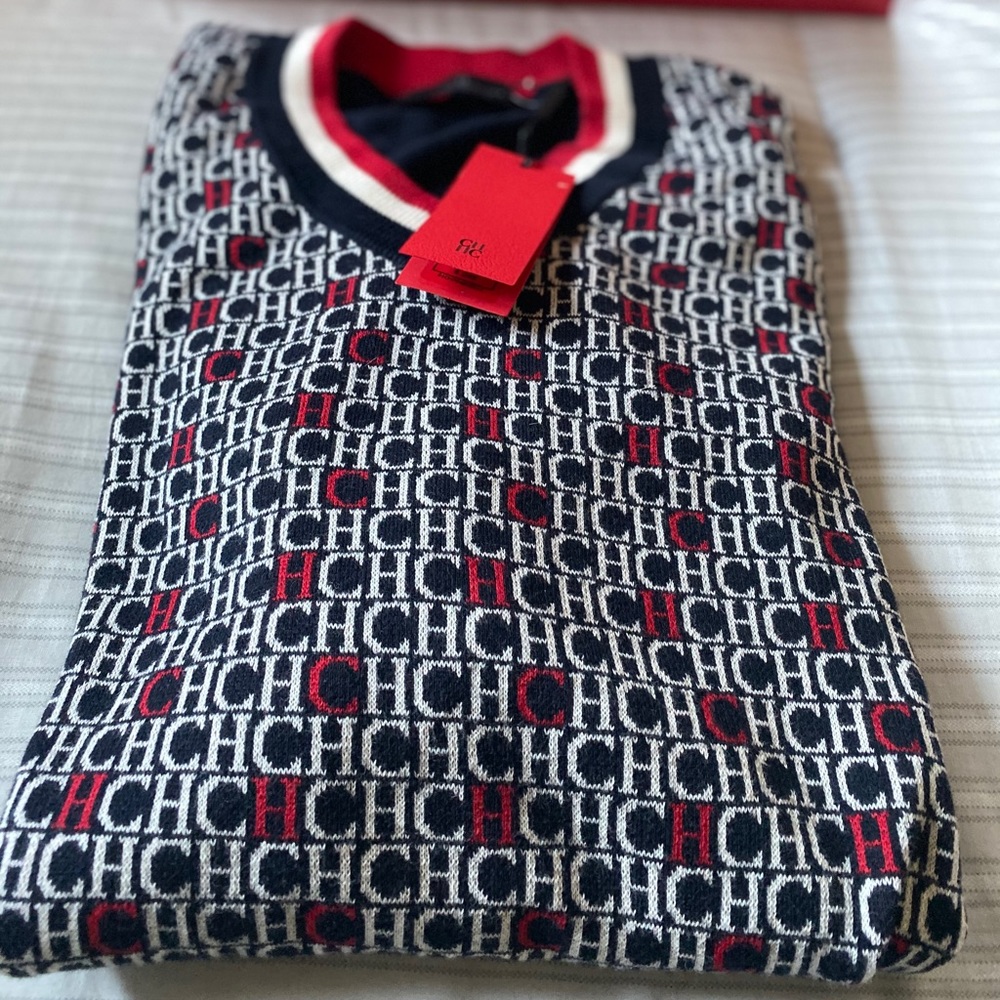 100% authentic Carolina Herrera Men’s Sweater